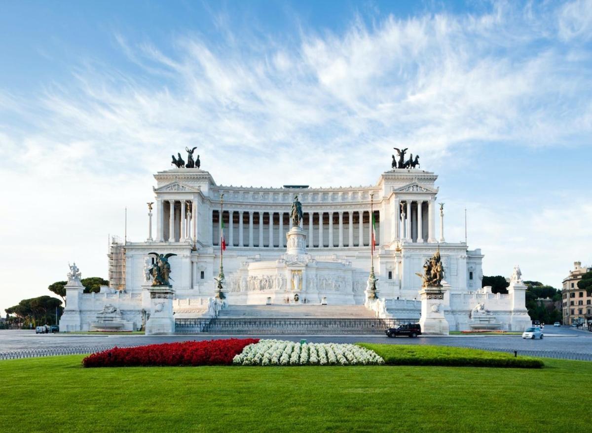 700 Meters From The Metro Roma